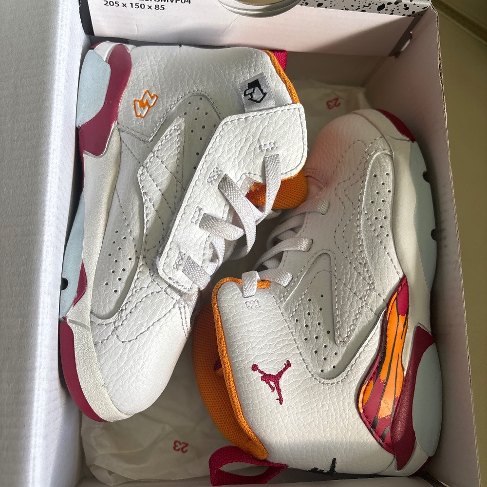 Jordan MVP size 8c